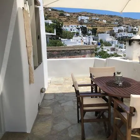 Damaskini's House * Triandaros (Tinos)