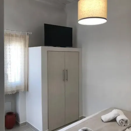 Holiday home Damaskini's House